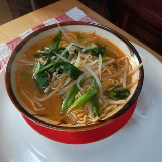 かんたん♪美味しい♡もやしとネギの｢担々麺｣